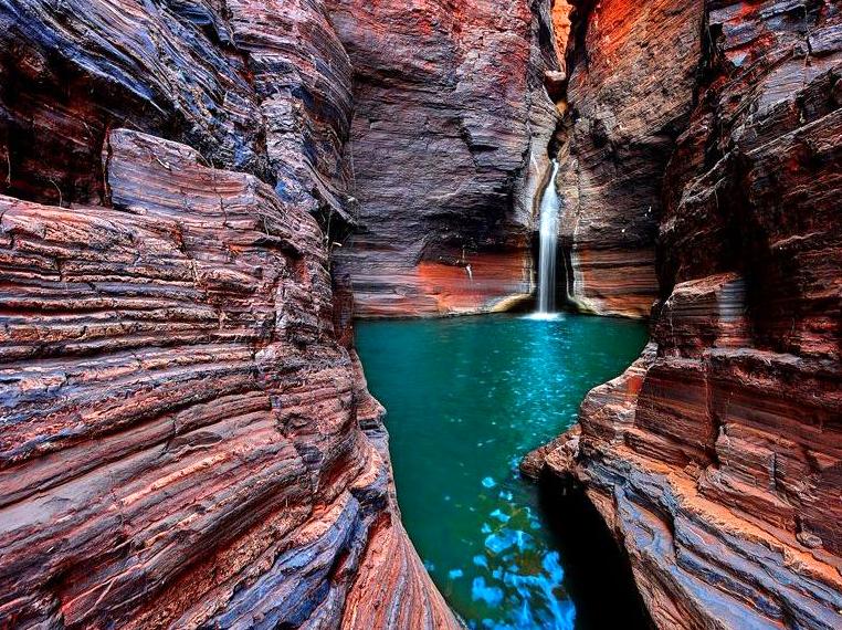 multicopterpilots | Hiking Through Karijini National Park: Adventure Awaits